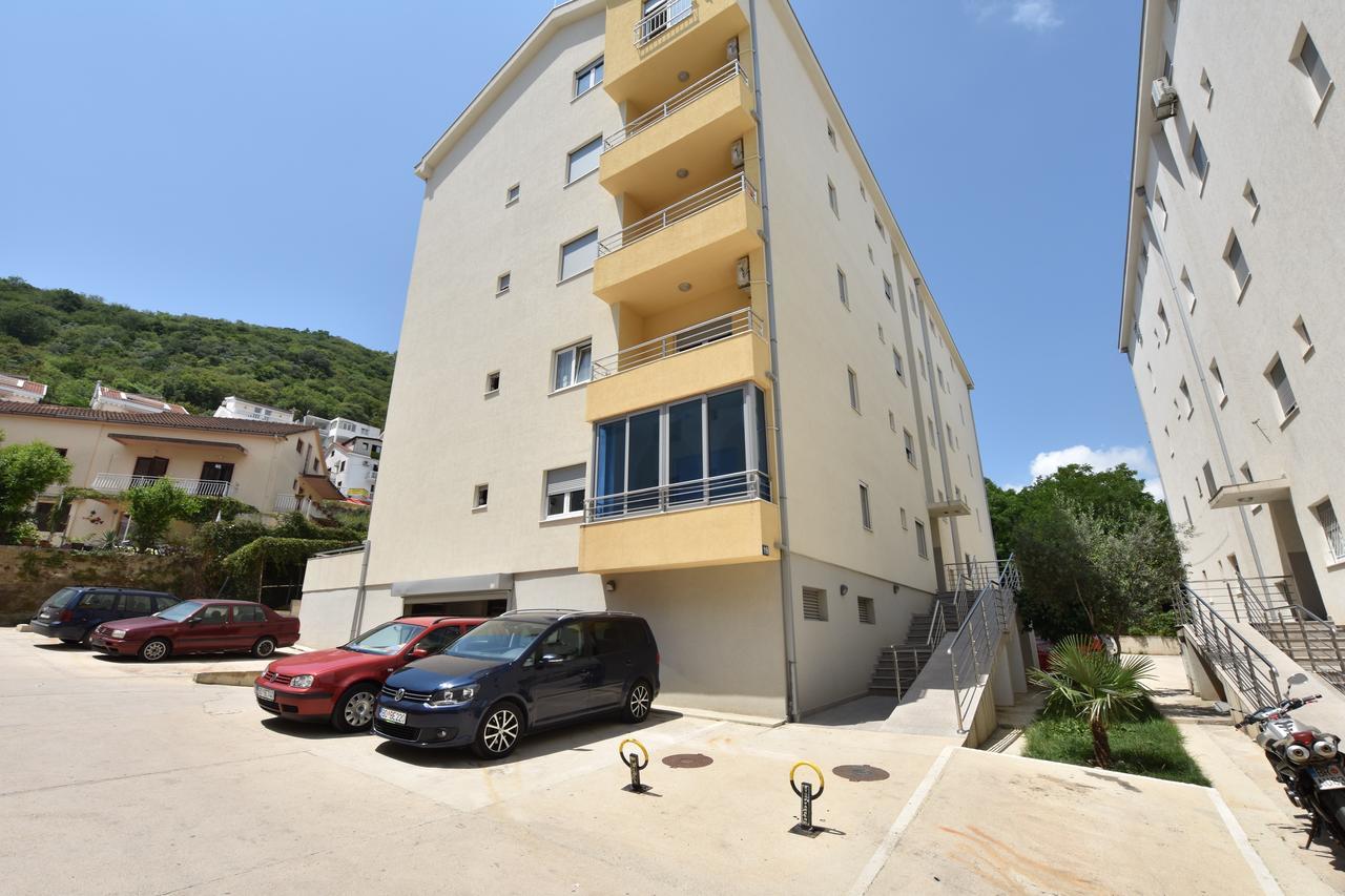 Apartment Apartman *