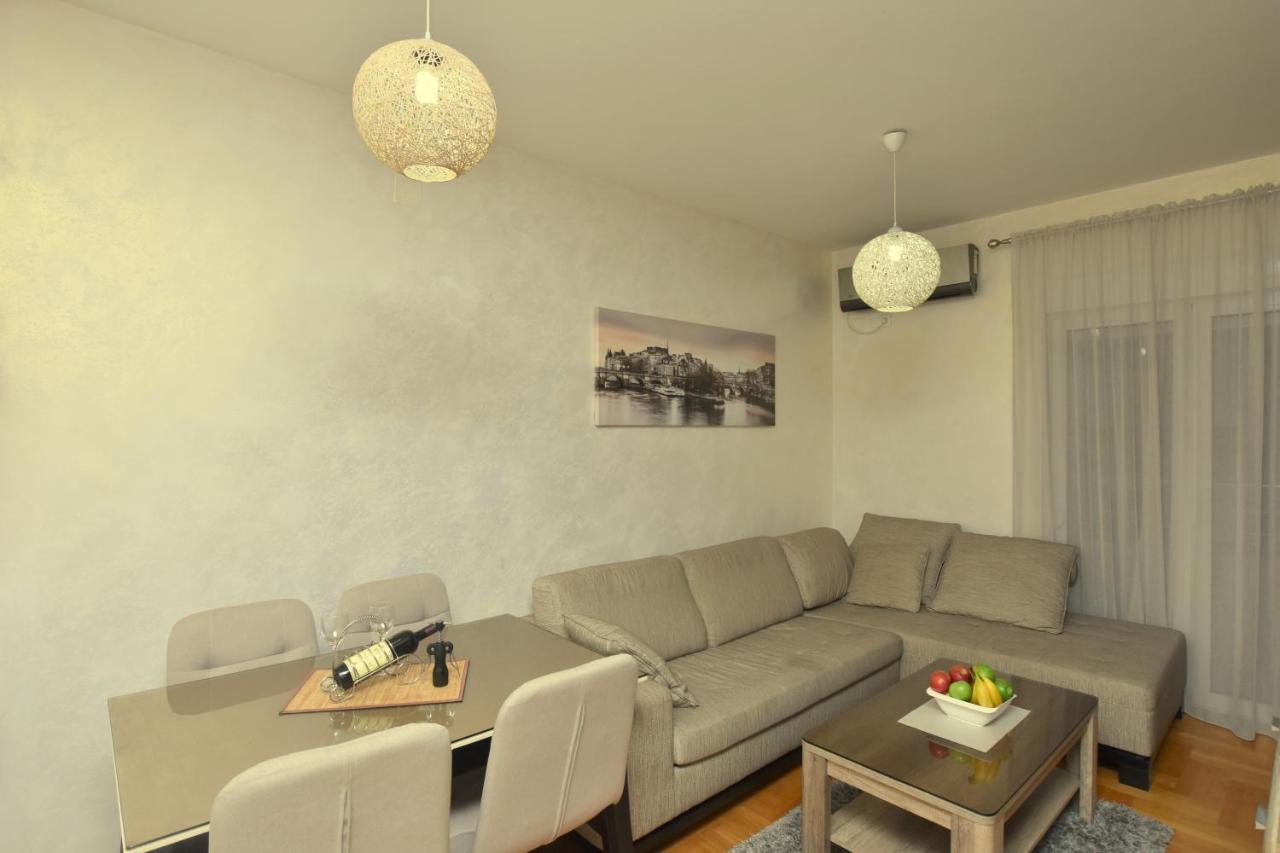 Apartment Apartman *